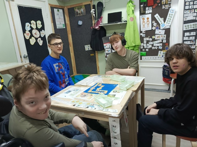 Иллюстрация к публикации «Обратный отсчет начался - весенние каникулы подходят к концу. И мы с нетерпением ждём наших…» на сайте «Своя школа».